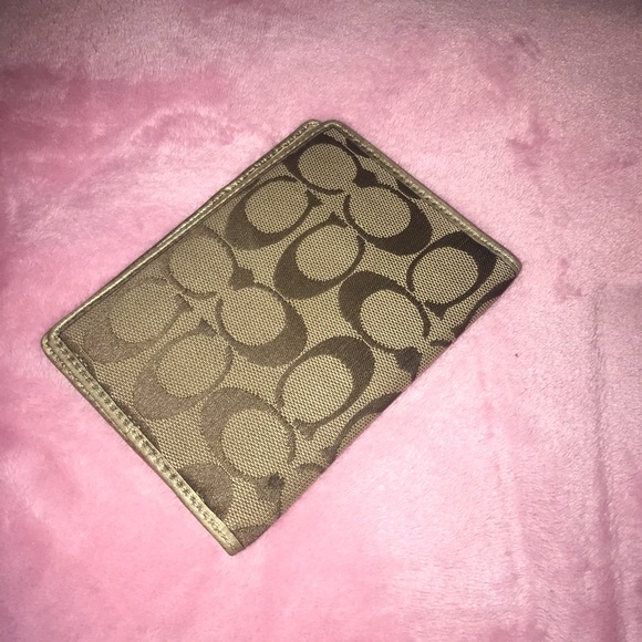 Coach Wallet ♥️ - Picture 2 of 5